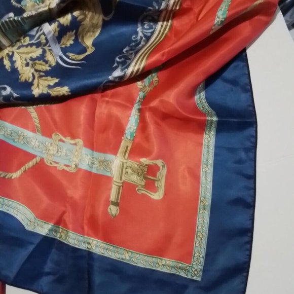 Italy 100% Silk Square Scarf Crest With Lions And Flordelie Venice Sc2 - Picture 3 of 11